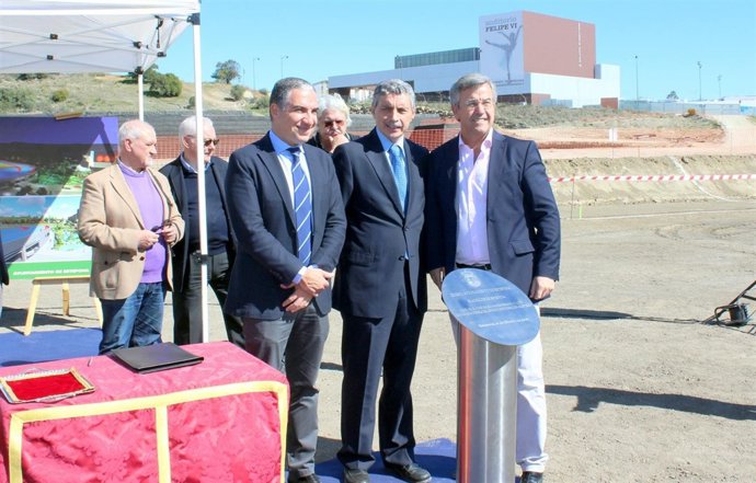 Bendodo, García Urbano alcalde Estepona y Federación de Atletismo López Cuenca