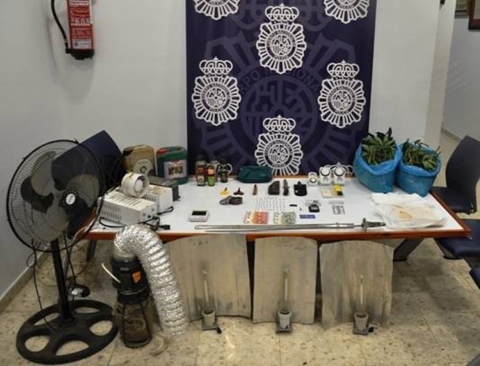 Desmantelado punto de venta de droga en Ronda