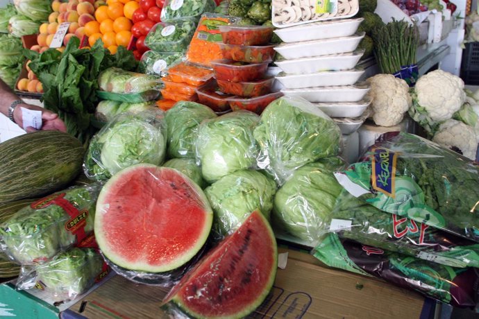 Mercado de frutas y verduras en Andalucía.