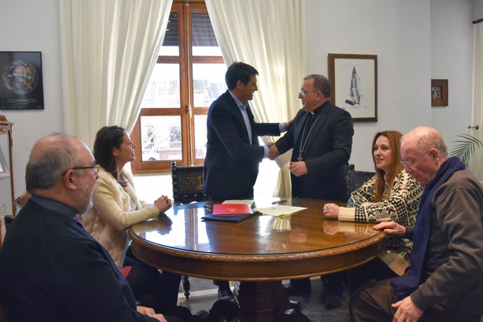 El Ayuntamiento de Baza y la Diócesis firman un acuerdo