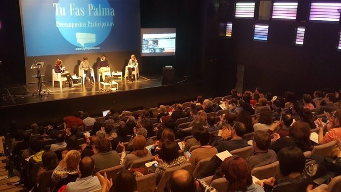 Mesa redonda presuspuestos participativos
