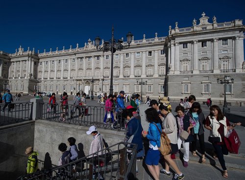 Turista en Madrid en junio
