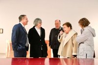 Leire Iglesias visita en Alcobendas la exposición 'La perspectiva esencial' de la Fundación Helga de Alvear