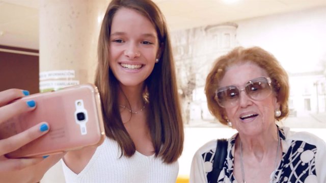 El proyecto 'Adopta un abuelo', ganador de los V Premios al Voluntariado Univers