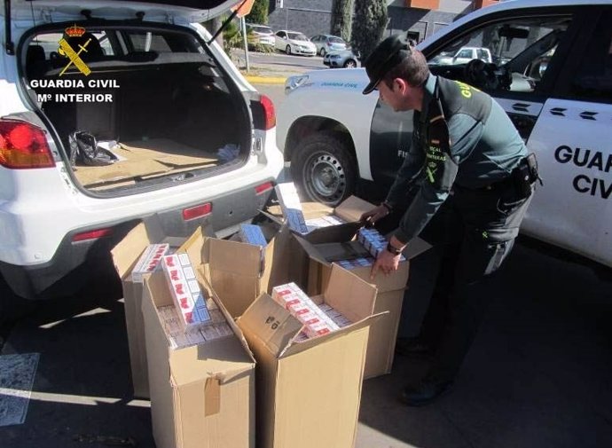 Remitiendo Np Opc Huelva "La Guardia Civil Interviene 2.600 Cajetillas De Tabaco