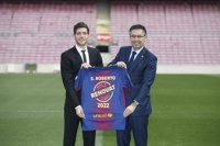 Bartomeu: "Sergi Roberto es fundamental para el futuro, se merece estar aquí"