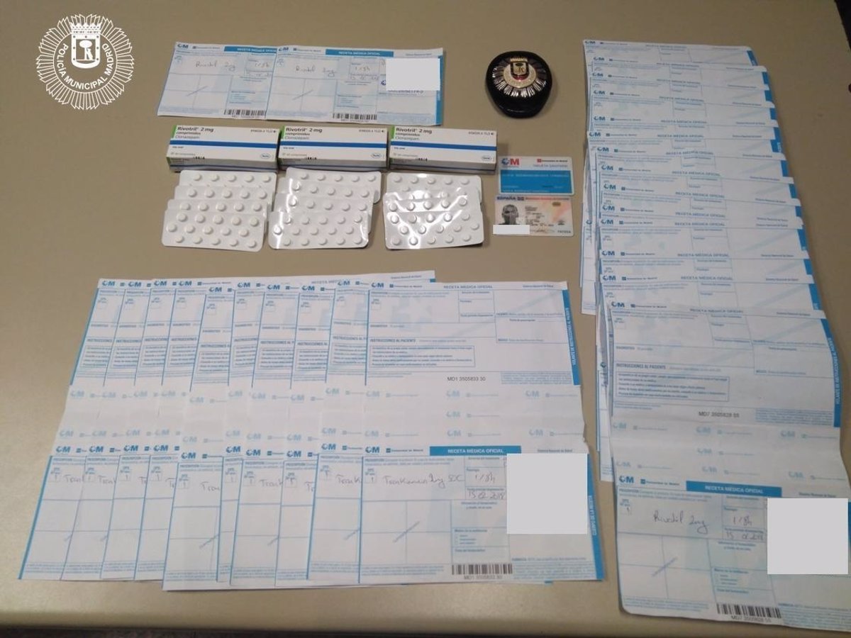 Detenido un hombre con 36 recetas fraudulentas y decenas de pastillas de  Rivotril