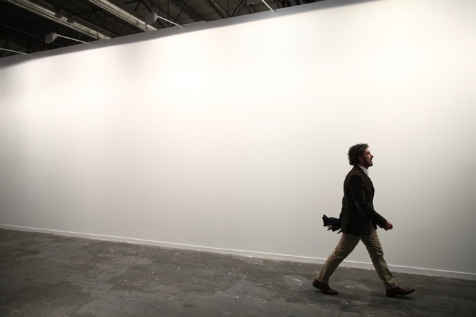 Paret s Arco on estava l'obra 'Presos polítics' de Santiago Sierra