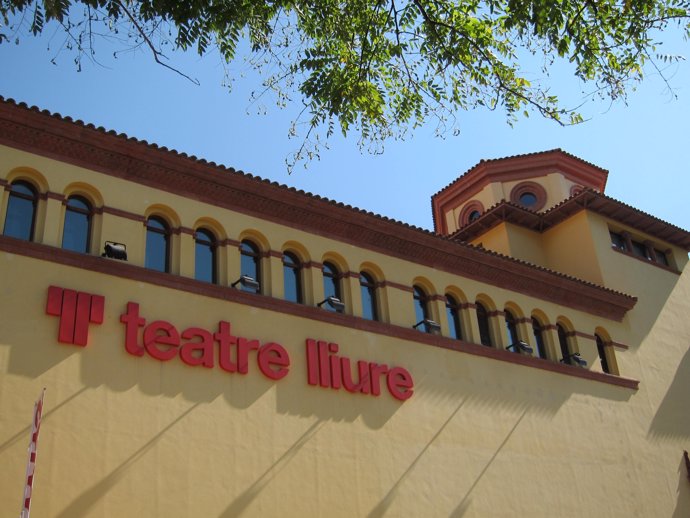 Teatre Lliure De Montjuïc, A Barcelona