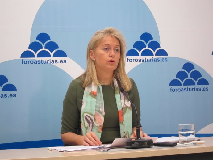 La presidenta de Foro Asturias, Cristina Coto. 