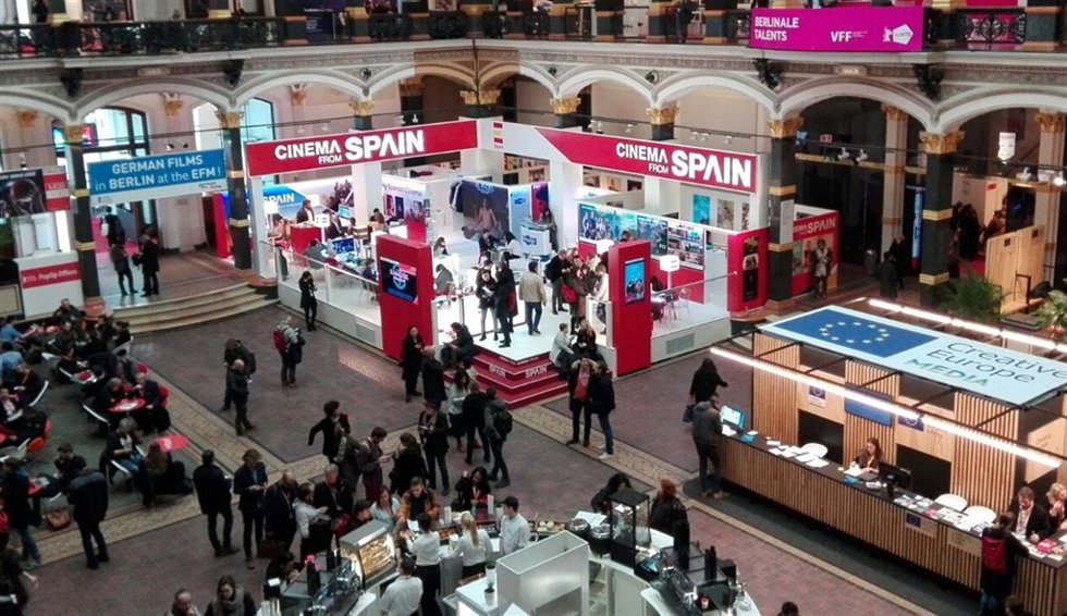 Foto Y Nota De Prensa: Extenda Apoya Por Primera Vez La Participación De Empresa