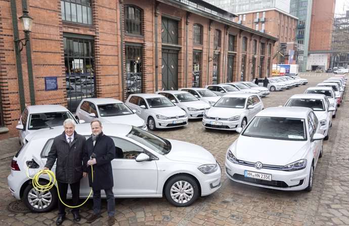 Volkswagen entrega 50 unidades del modelo e-Golf en Hamburgo