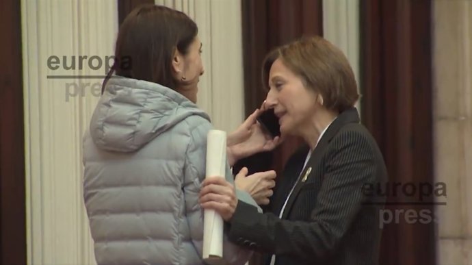 Forcadell parla per telèfon amb Cuixart