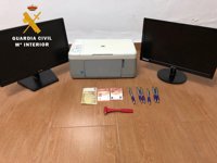 Detenidos en Almodóvar del Río (Córdoba) cinco vecinos, uno menor, por dos delitos de robo y receptación