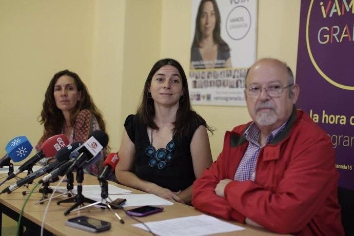 Pilar Rivas, Marta Gutiérrez y Luis de Haro-Rossi.