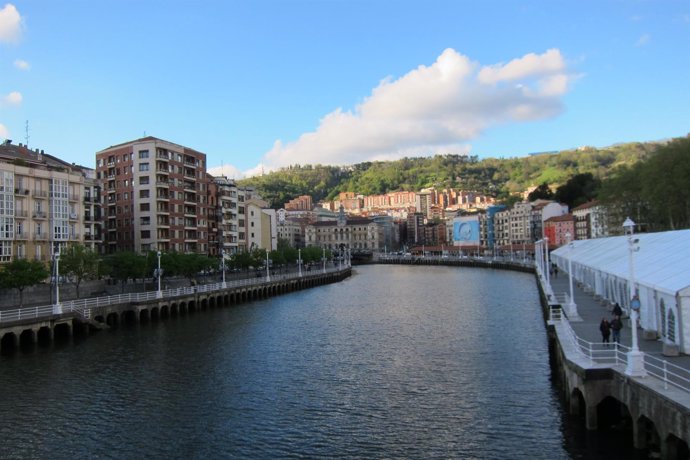         Bilbao                       