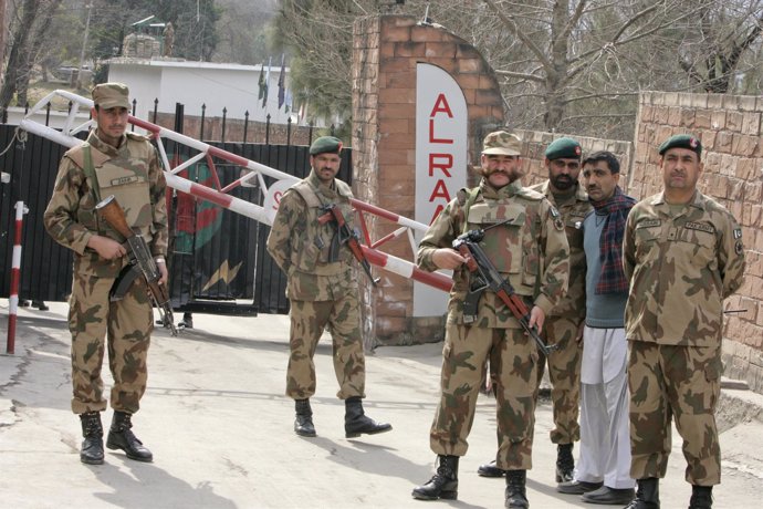Soldados de Pakistán en Cachemira