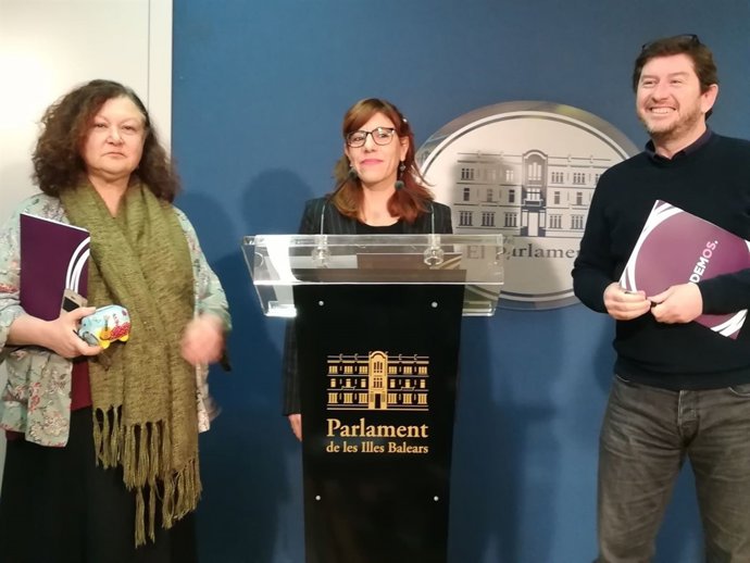 Mae de la Concha, Laura Camargo y Alberto Jarabo