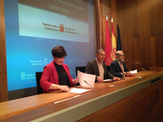 María Solana, Miguel Laparra y Fernando Domínguez en la rueda de prensa