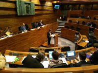 El parlamento asturiano suspenderá el pleno del día 8 de marzo con motivo de la huelga feminista