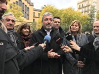 Collboni (PSC) lamenta el "desafortunado postureo" de Colau y Torrent con el Rey