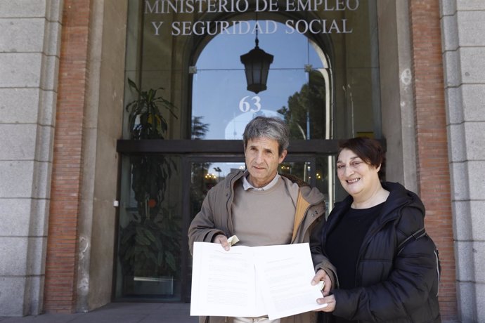 Iñaki Guevara y Berta Ojea, de la Unión de Actores, registran la huelga