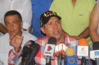 El dirigente opositor Henri Falcón se postula como candidato presidencial en Venezuela