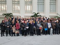 Los 549 nombres de los republicanos madrileños deportados a campos nazis son leídos en Cibeles como homenaje y recuerdo