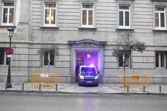 Junqueras llega en furgón de la Policía al Tribunal Supremo 