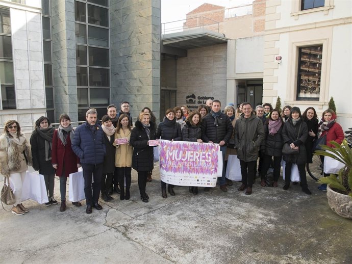 Mujeres en el Arte presentación en Logroño