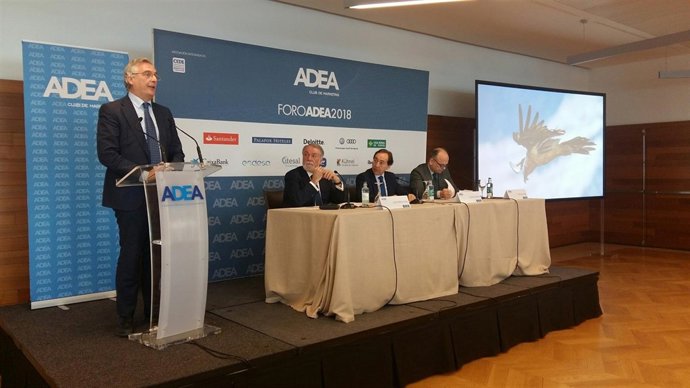 Olona interviene en el Foro ADEA 2018