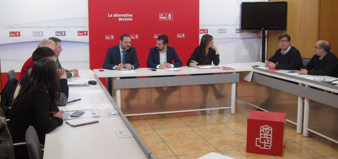 Reunión de José Luis Ábalos con secretarios de Organización del PSOE en CyL
