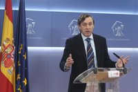 El PP critica a Ciudadanos por pedir más sueldo para los policías y derogar la Ley de Seguridad que los protege