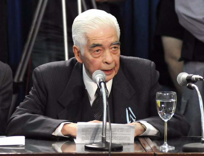 El ex represor argentino Luciano Benjamín Menéndez 