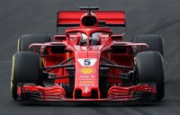 Vettel domina el segundo día de test en Montmeló bajo el frío
