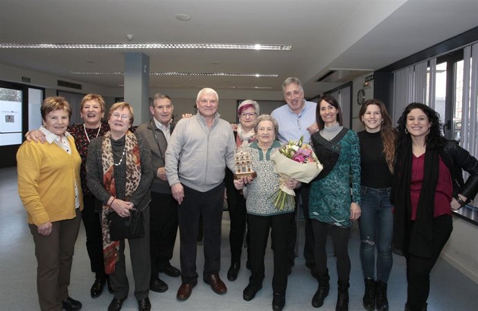  María Luisa Goñi Ezcati Celebra Sus 100 Años.