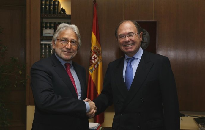 Josep Sánchez Llibre (CEOE) con Pío García Escudero