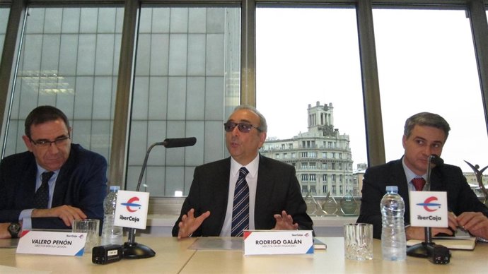  Valero Penón, Rodrigo Galán Y Óscar Del Diego, De Ibercaja