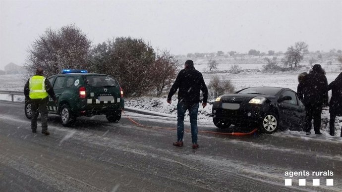 Neu a les carreteres