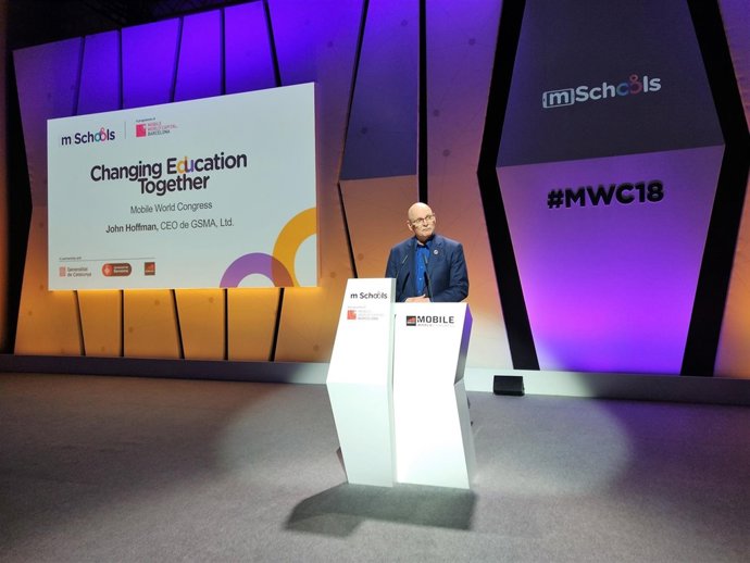 Consejero delegado de la GSMA John Hoffman en el MWC 2018