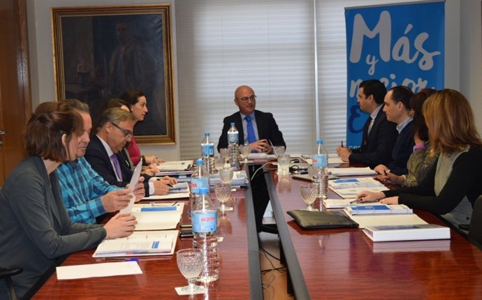  Juan Hernández Preside La Comisión De Seguimiento 