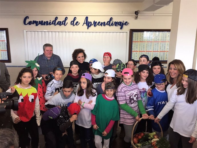 Susana Díaz en visita al colegio la Algaida en Sanlúcar (Cádiz)