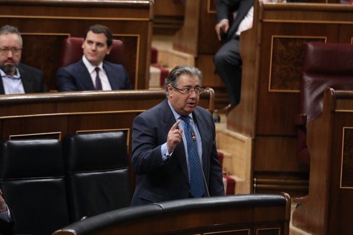 Juan Ignacio Zoido en la sesión de control al Gobierno en el Congreso