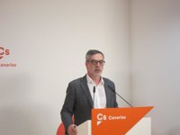 Cs aboga por un "debate de fondo" sobre pensiones y pide a los partidos no tirarse los jubilados a la cabeza