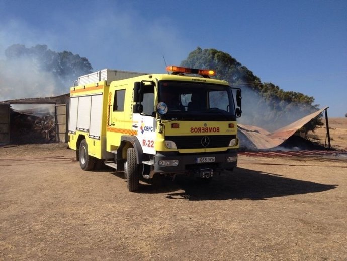 Efectivos del Consorcio de Bomberos Provincial de Cádiz 