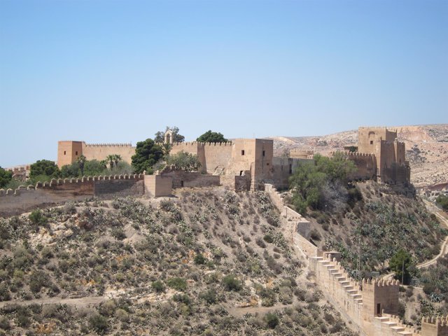 La Alcazaba de Almería vista desde el cerro de San Cristóbal