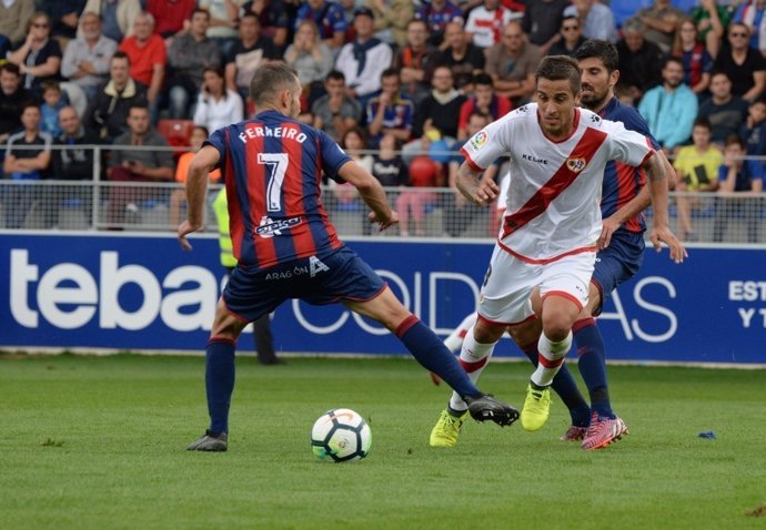 Rayo y Huesca se enfrentan en Segunda División