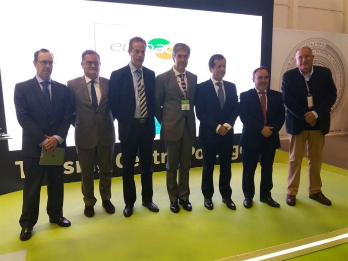 El director general de Turismoen la Bolsa de Turismo de Lisboa