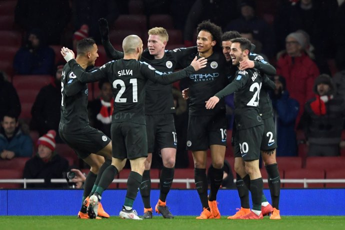 El Manchester City vuelve a golear al Arsenal al ritmo de Sané