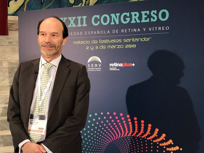 Presidente de la Sociedad Española de Retina y Vítreo